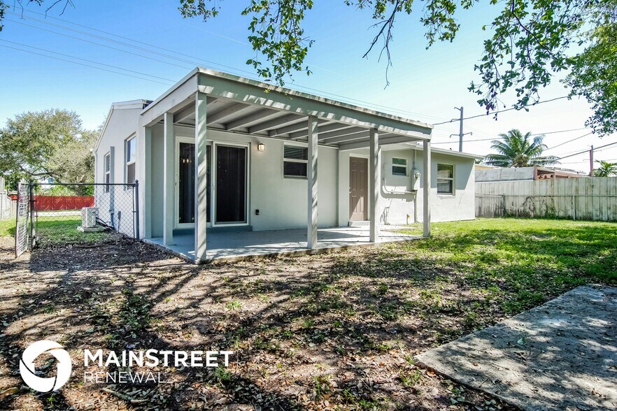 Building Photo - 800 N 64th Ave