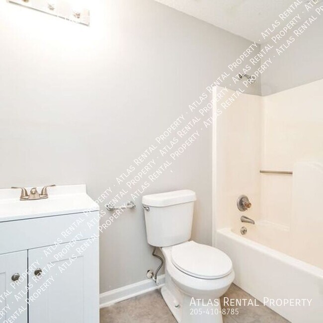 Building Photo - 311 7th St NW
