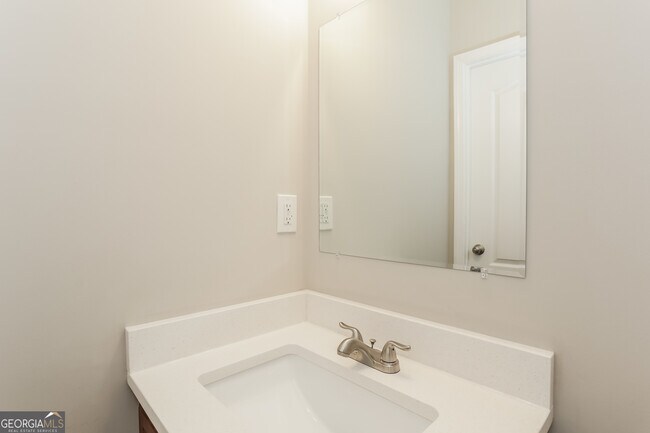 Building Photo - 1299 Vonda Ln SW