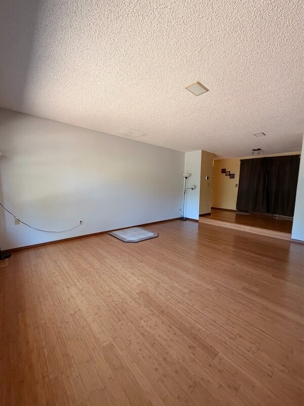 Building Photo - 4123 NE 138th Ave
