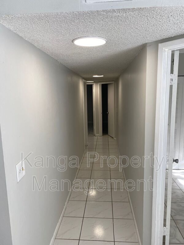 Building Photo - 11423 NW 35th St