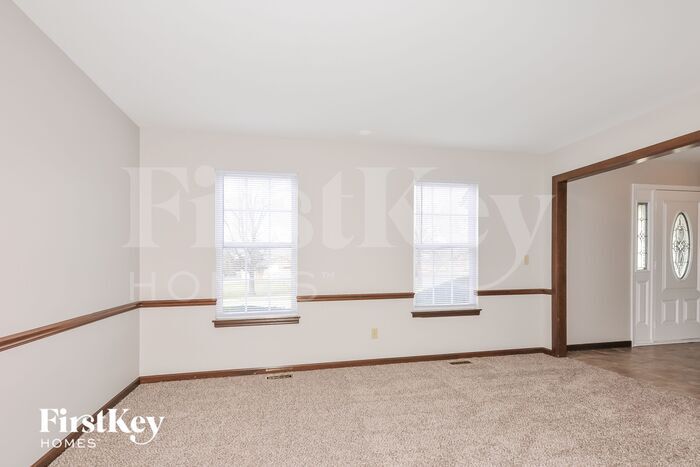 Building Photo - 1722 Treetop Dr
