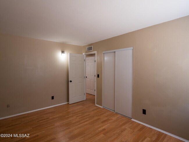 Building Photo - 6570 E Nicaragua Dr