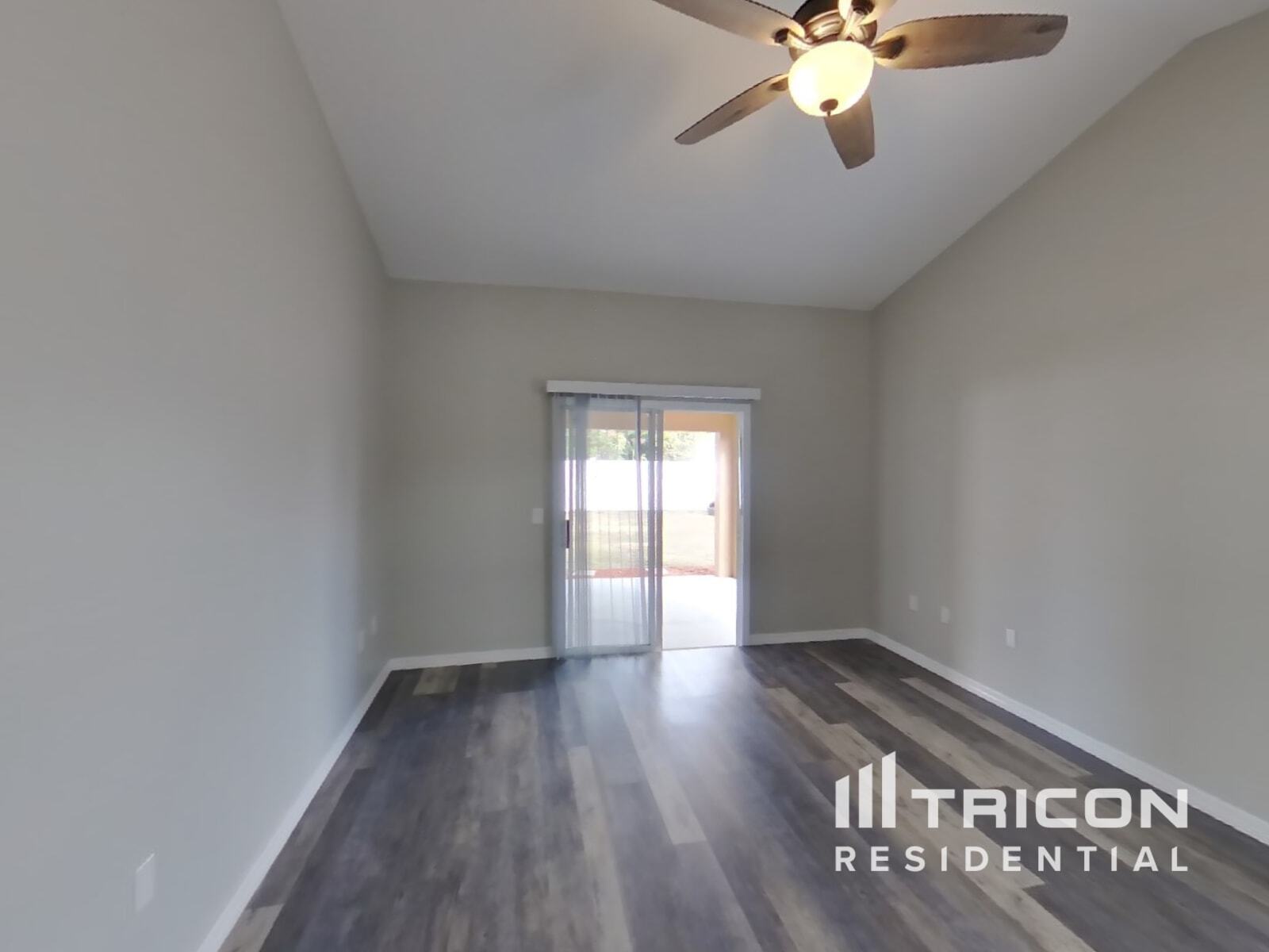 Building Photo - 3130 Wiltshire Ave