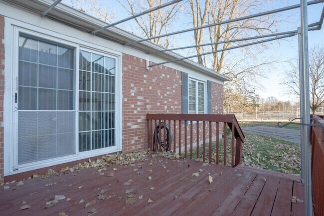 Building Photo - Got to see!  Two bedroom brick ranch style...