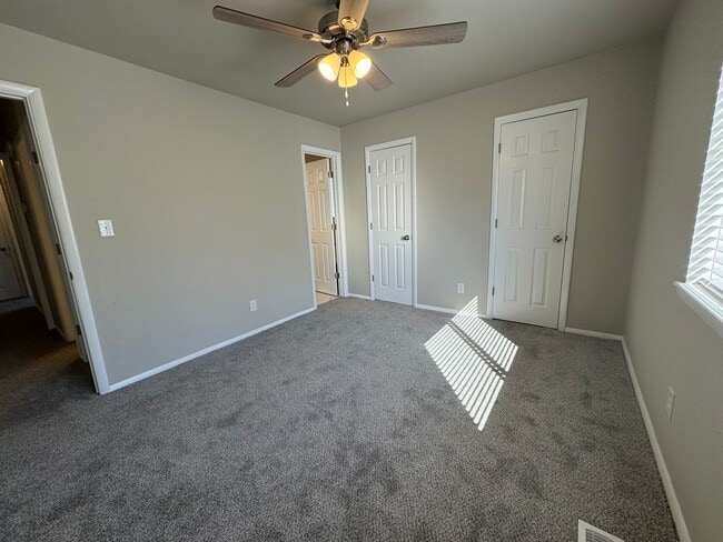 Building Photo - COMING SOON: Gorgeous 4 bedroom 2 bathroom home in Broken Arrow