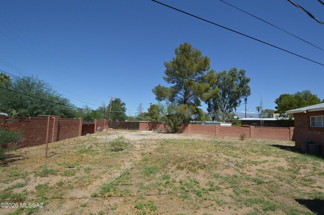 Building Photo - 1456 S Avenida Sirio