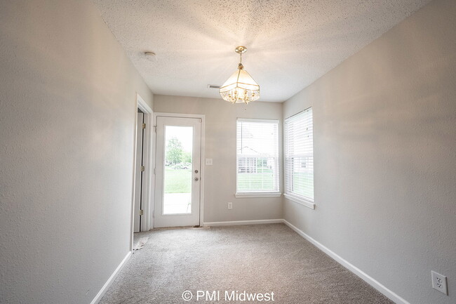 Building Photo - "Charming 3-Bedroom Home with 2 Full Baths...