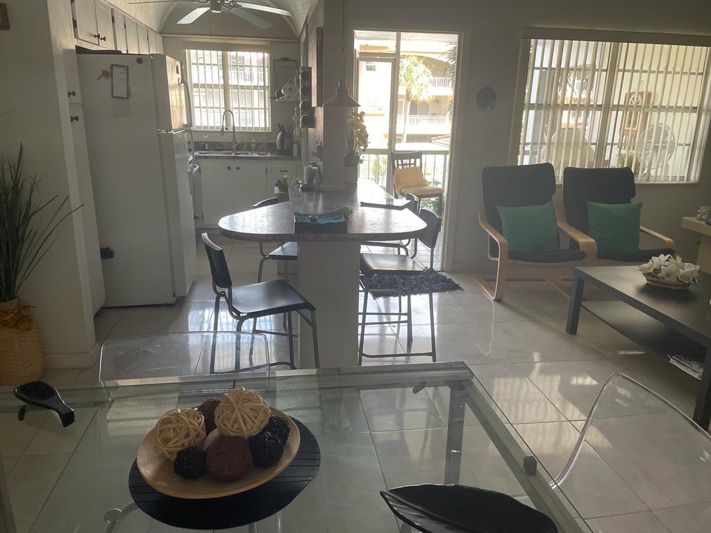 Building Photo - 541 Blue Heron Dr