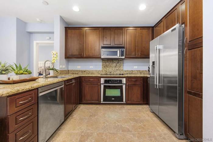 Kitchen - 3877 Pell Pl