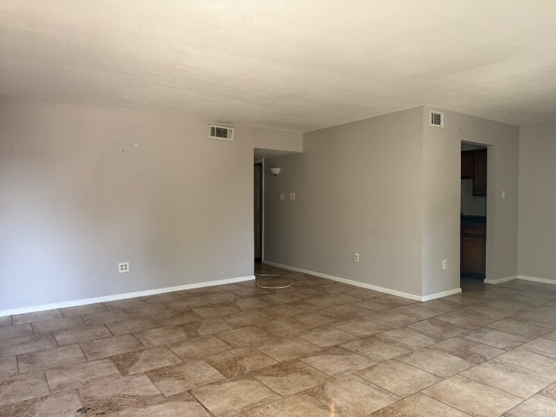 Building Photo - 11271 Florida Blvd