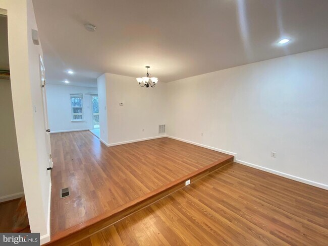 Building Photo - 14817 Winding Loop