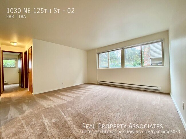 Building Photo - 1030 NE 125th St