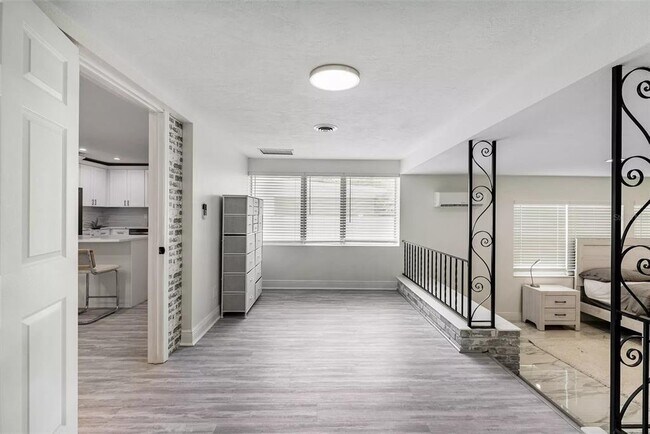 Building Photo - 2909 Hargill Dr