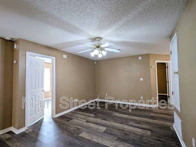 Building Photo - 1511 Galvin Ave