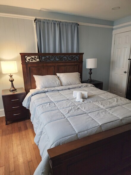 Master Bedroom - 200 N Fourth St