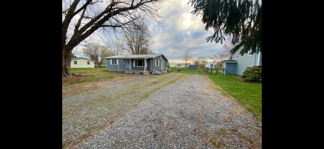 Building Photo - 36 Boxwood Ln