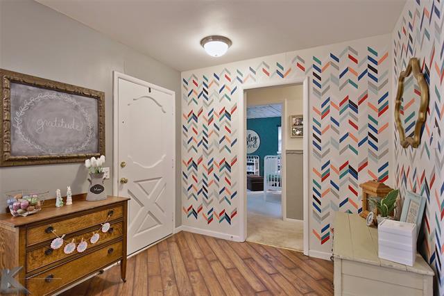 Building Photo - 2132 Sylvan Dr