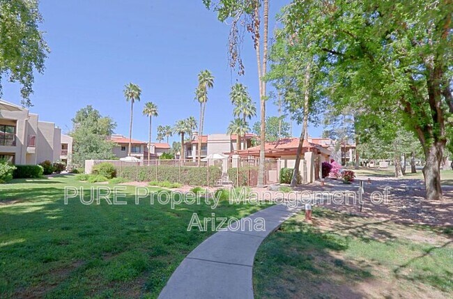 Building Photo - 9355 N 91st St