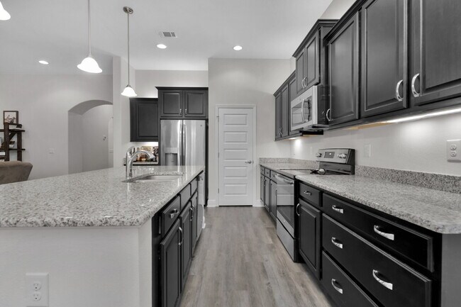 Building Photo - 8001 Silver Maple Dr