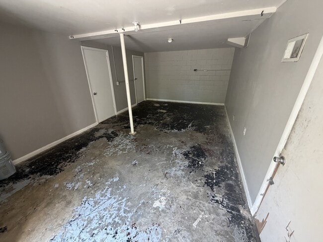 Building Photo - 165 Vulco Dr