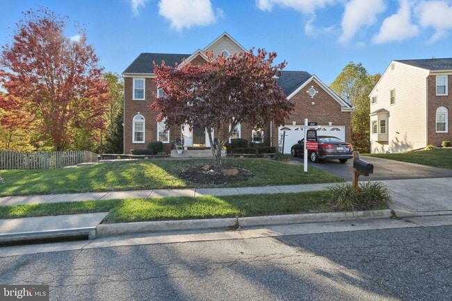 Primary Photo - 6 Thames Ct