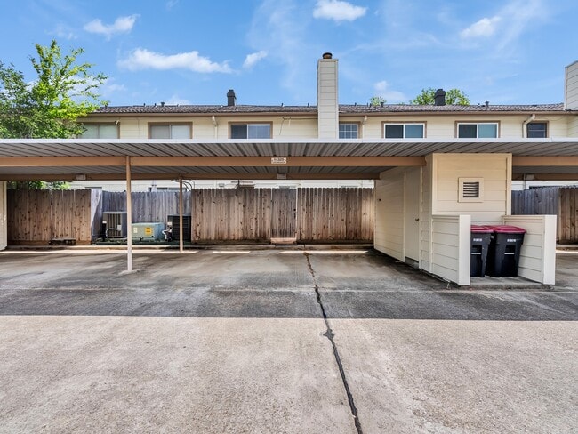 Building Photo - 14325 Lost Meadow Ln