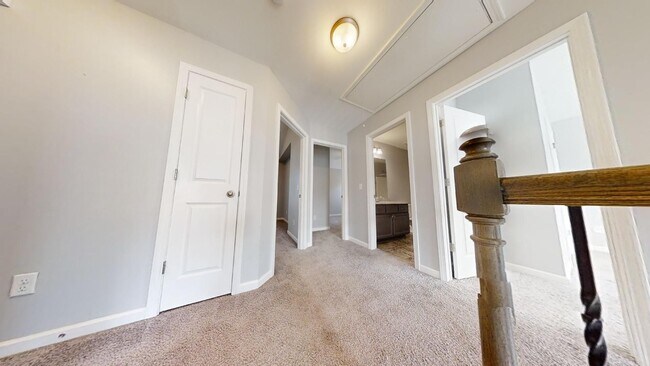 Building Photo - Beautiful 2 Story Home in W Richland