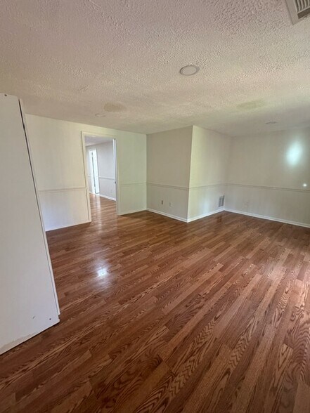 Building Photo - 1143 Knoll Mist Ln