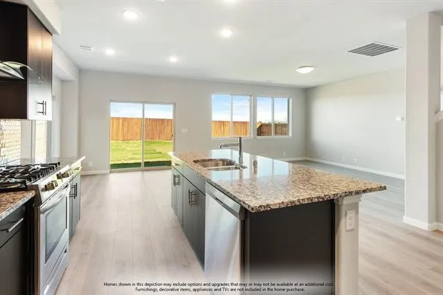 Building Photo - 1135 Saddle Ridge Dr