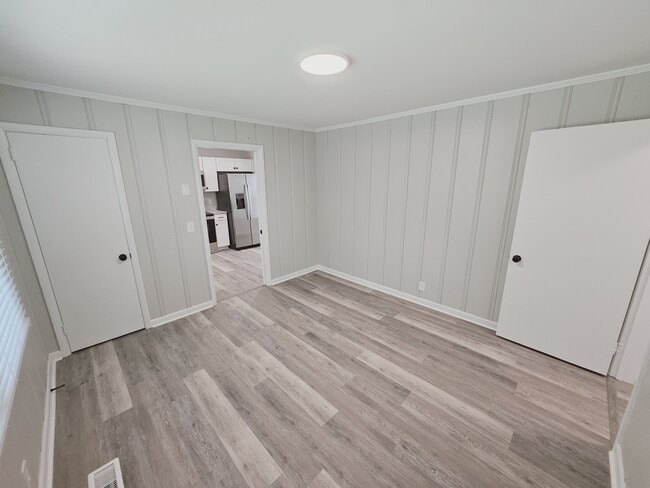 Building Photo - 919 Rexdale Dr