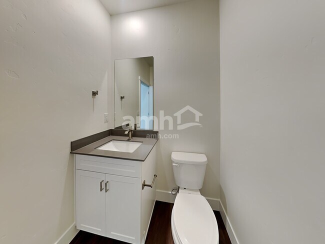 Building Photo - 6485 E Paseo Baranda