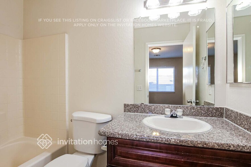 Building Photo - 1309 W Mohave St