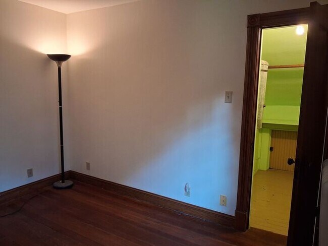 Building Photo - 4 bedroom home in Galien, MI
