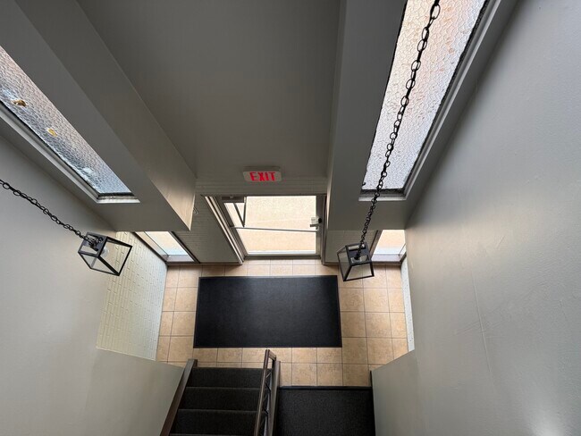 Building Photo - 10707 Keating Ave