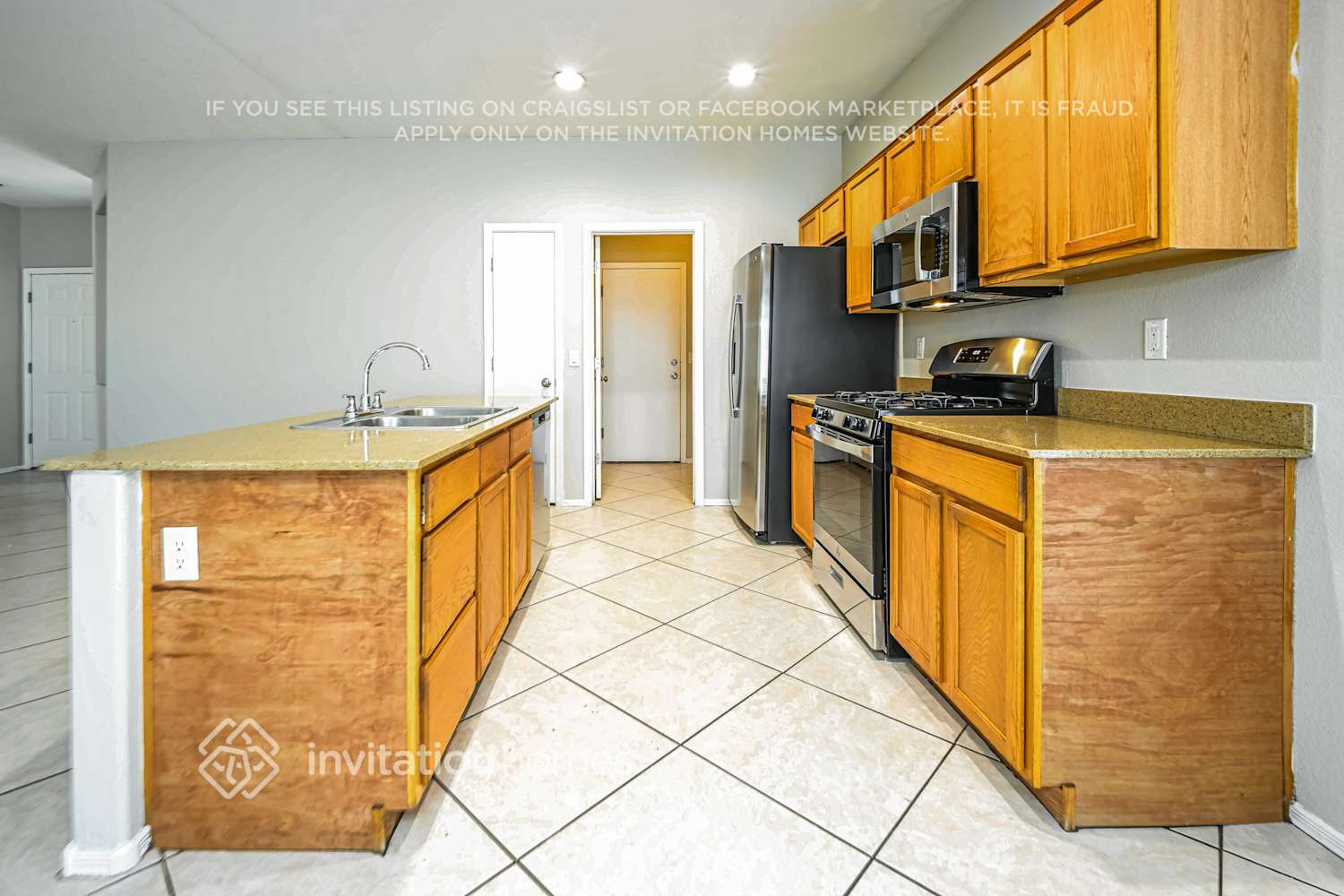 Building Photo - 6342 W Cambridge Ave