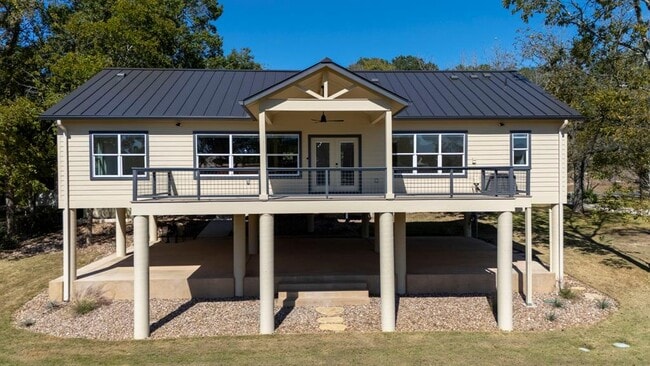 Building Photo - 1830 Flite Acres Rd