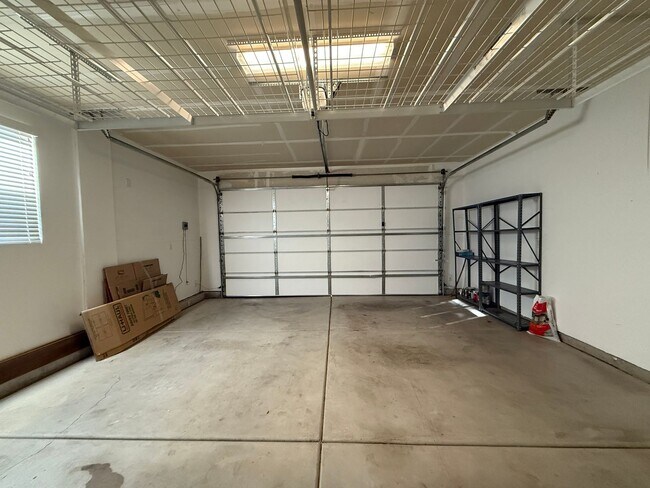 Building Photo - Beautiful Home in Sparks, NV- Single story