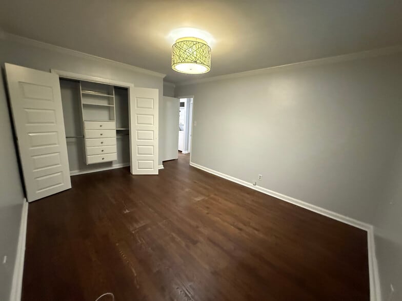 Main bedroom - built in closet - 430 Wimbledon Road Northeast