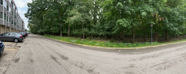 Building Photo - 2400 Windsor Mall