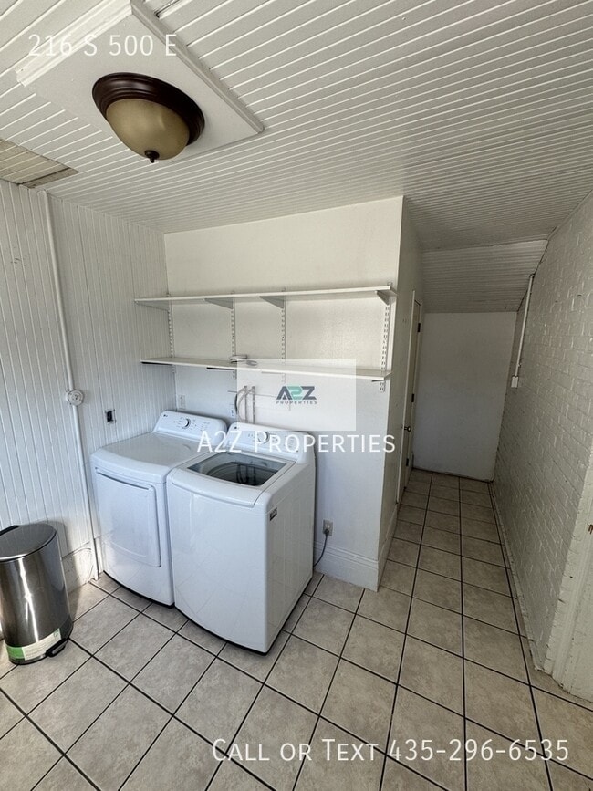 Building Photo - 216 S 500 E