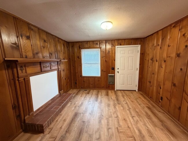 Building Photo - Charming 3 Bed 1 Bath Home in Woodbury