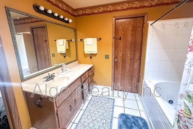 Building Photo - 8125 Georgia Ct N