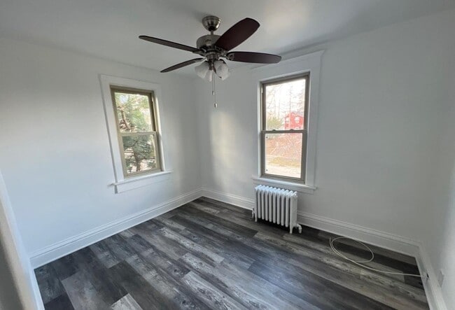 Building Photo - 508 Oneida St