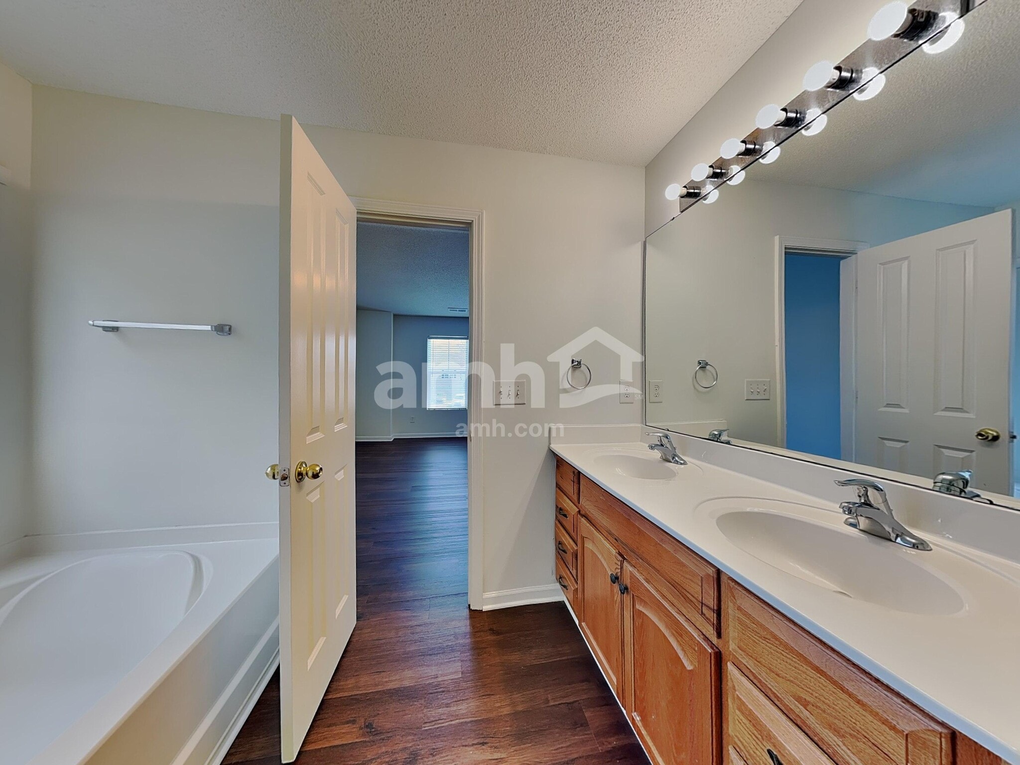 Building Photo - 123 Gatewood Ridge Ct