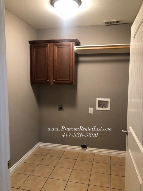 Building Photo - NOW PRE-LEASING FOR AUGUST 1ST!!!!
