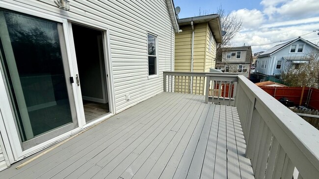 Building Photo - 7106 Cottage Ave
