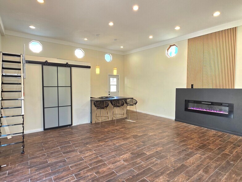 Building Photo - 3109 Stanford Ave