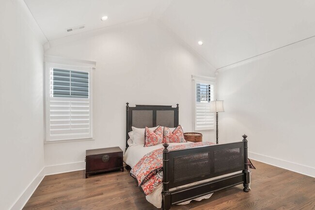 Building Photo - 59 Brookwood Terrace