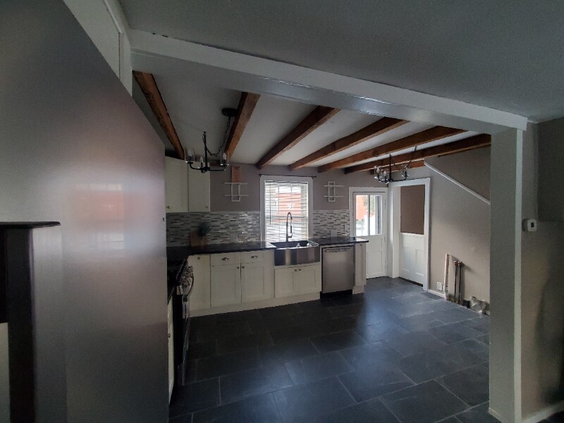 Building Photo - 3 Clinton St